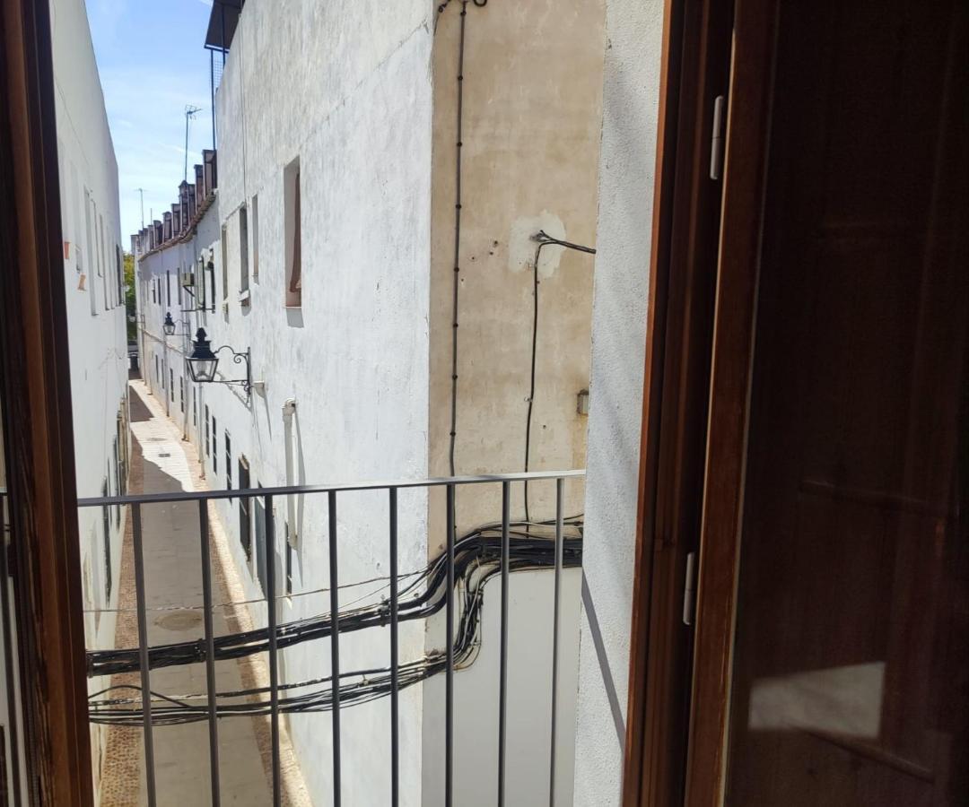 Encanto. Céntrico Tríplex Cerca De La Corredera Y Casco Antiguo. *